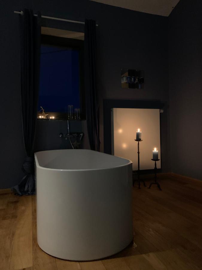 Design Appartment With Big Terrace Halsenbach Екстериор снимка