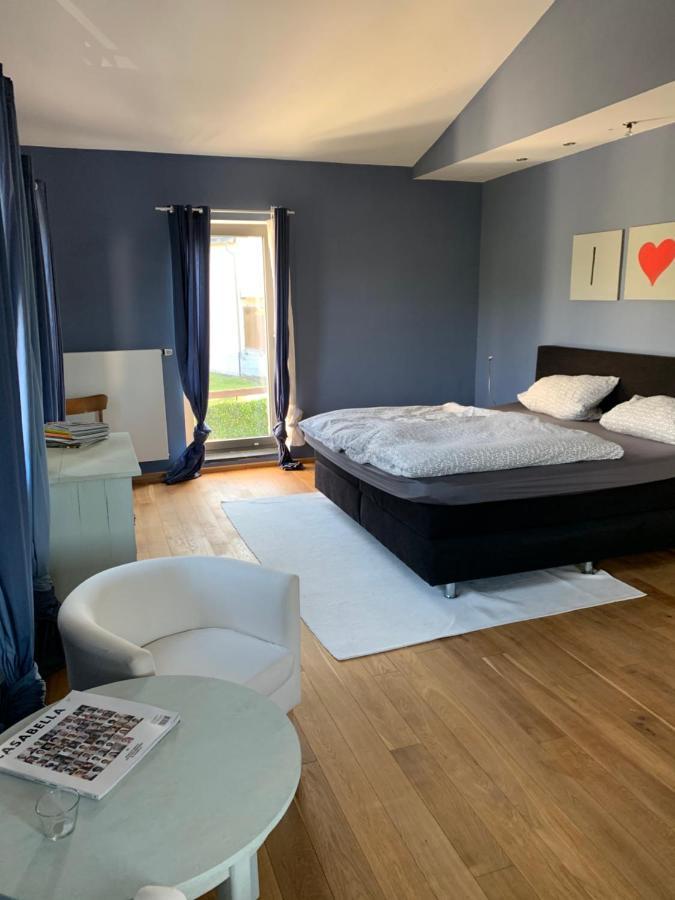 Design Appartment With Big Terrace Halsenbach Екстериор снимка